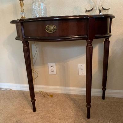 Bombay half moon table with mirror and accessories