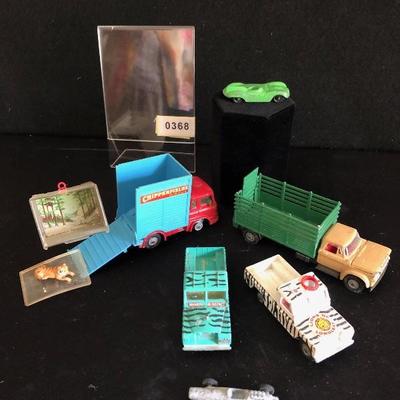 Vintage Toy Car Vehicle Lot Race Car Farm Truck Circus Truck Matchbox Size