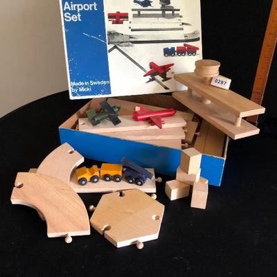 Vintage Mayfield Airport Set Made in Sweden 