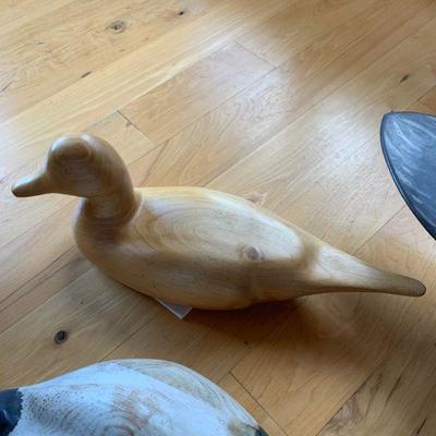 Natural unpainted Duck carving