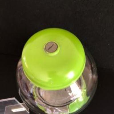 Vintage Green Mechanical Gumball Machine (Takes Pennies)