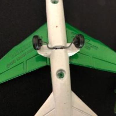 Lot of Metal & Plastic Toy Small Areoplanes 