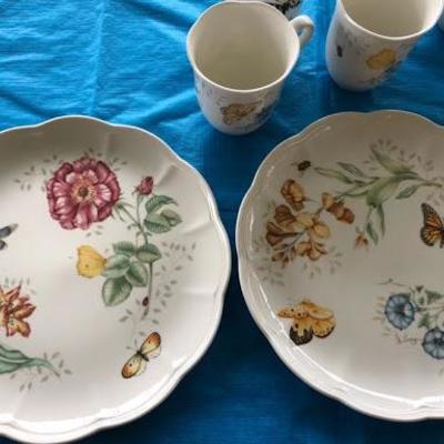 18 Piece Set of Lenox Butterfly Meadow Dishes