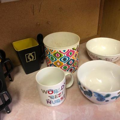 10 Piece Mug And Bowl lot