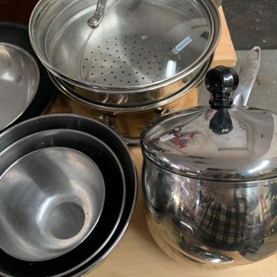 High end pots / pans set