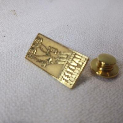 1998 Kentucky Derby Gold Pin