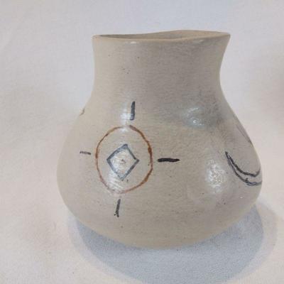 Native American Lizard Pot