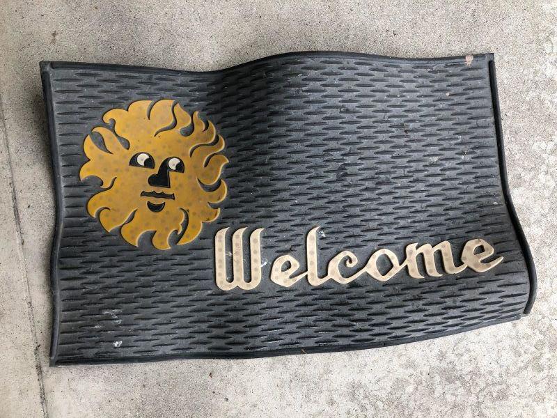 Vintage Black Rubber Mat