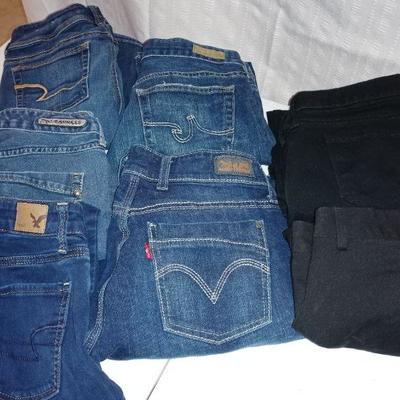 Lot of 7 pants and jeans