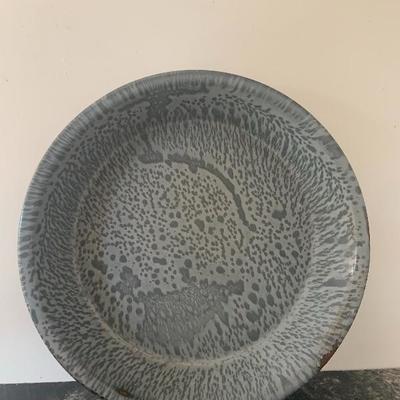 Pie Pan and Cake Pan Lot