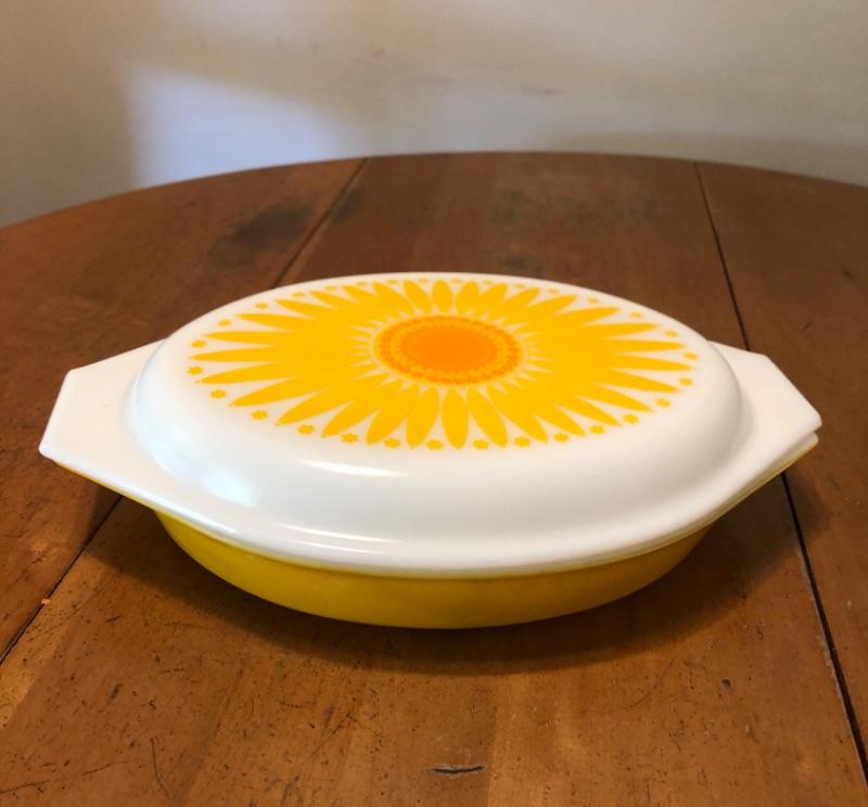 Yellow Sunflower Divided Pyrex Baking Dish