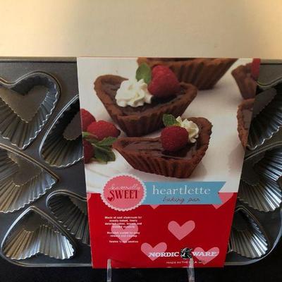 Hearts Valentine Baking Pan, Brownie Pop Pan, Heart Cookie Set - all new in box
