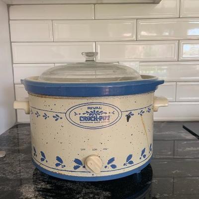 Crockpot Lot