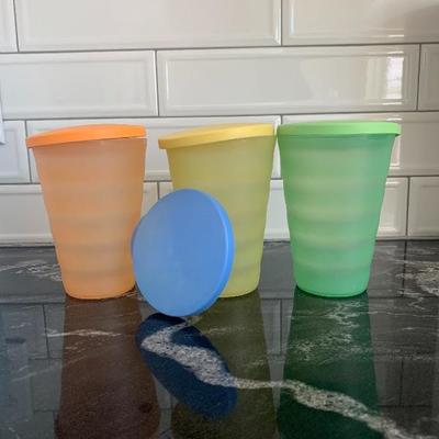 Plastic Dish Lot