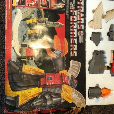 Transformers Heroic Autobot in Box, (Missing One Piece)