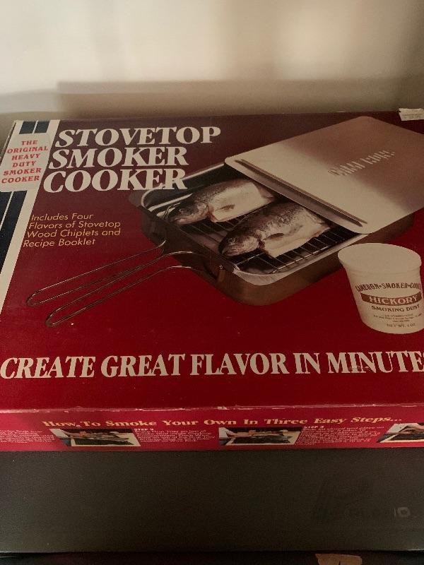 Stovetop smoker / cooker