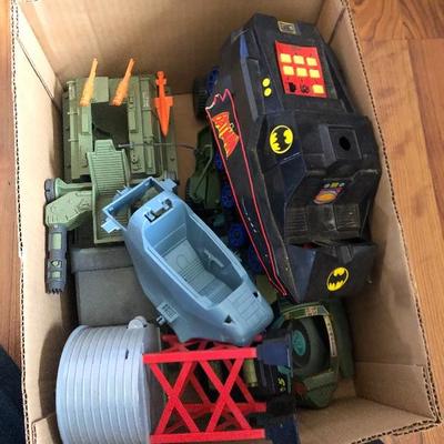 Toy Box Lot 9, Toys, Pieces and Accessories, Watertower