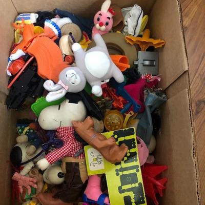 Toy Box Lot 11, Toys, Accessories, and Pieces with Snoopy