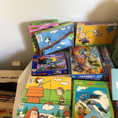 Lot of 14 Puzzles, Scooby, Snoopy, Batman, Garfield, Masters of the Universe