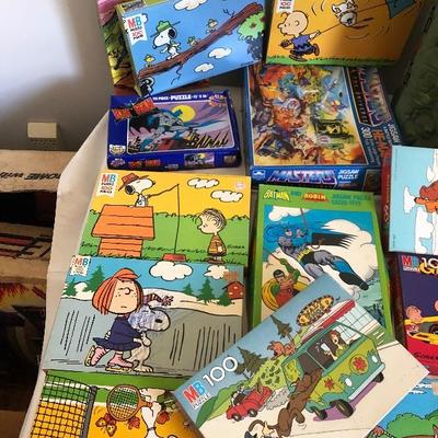 Lot of 14 Puzzles, Scooby, Snoopy, Batman, Garfield, Masters of the Universe