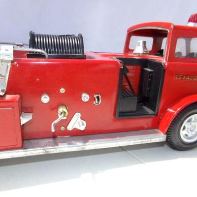 LOT 17  TEXACO FIRE TRUCK BY DOEPKE