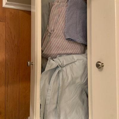 Linen Cabinet Lot