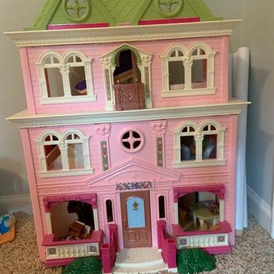 Treasure Chest and Doll House