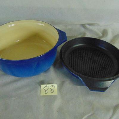 88 Cast iron pot and lid