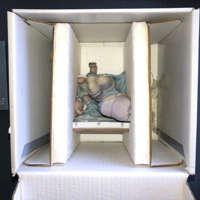 Lladro â€œMy Favorite Placeâ€