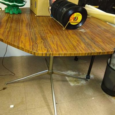 Octagon vintage dinette table