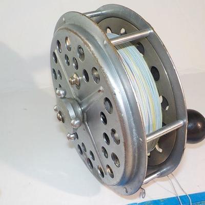 "Deep Sea Fishing reel"  "PFLUEGER PAKRON  NO. 3180.
