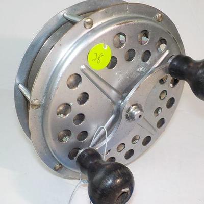 "Deep Sea Fishing reel"  "PFLUEGER PAKRON  NO. 3180.