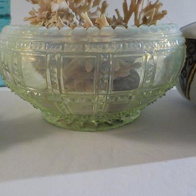 Depression glass bowl & coral and mid century sugar bowl.