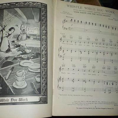 Original 1970's Broadway voice Folio " SNOW WHITE and the Dwarfs" 