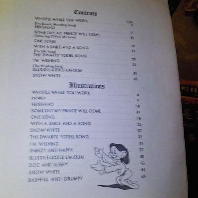 Original 1970's Broadway voice Folio " SNOW WHITE and the Dwarfs" 