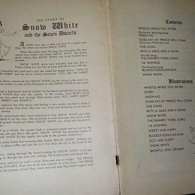 Original 1970's Broadway voice Folio " SNOW WHITE and the Dwarfs" 