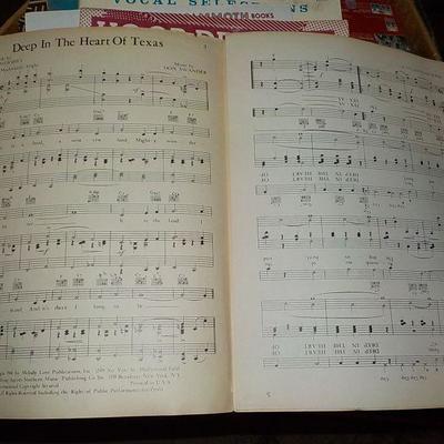 Original 1940's  Folio " Deep in the Heart of Texas"