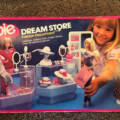 Vintage Barbie â€œDream Storeâ€ Fashion Department