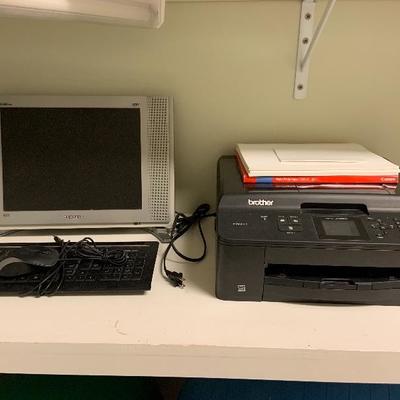 Screen, Keyboard and Printer Lot
