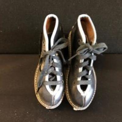 Vintage Antique Childs Canadian-Made Ice Skates