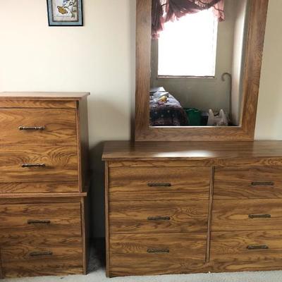 Bedroom Set Dresser & Mirror with 2 Nightstands