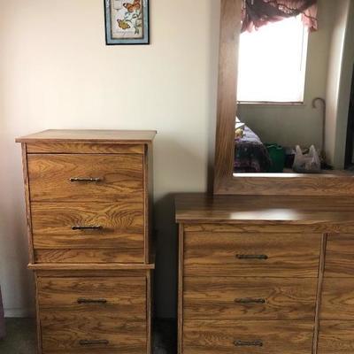 Bedroom Set Dresser & Mirror with 2 Nightstands