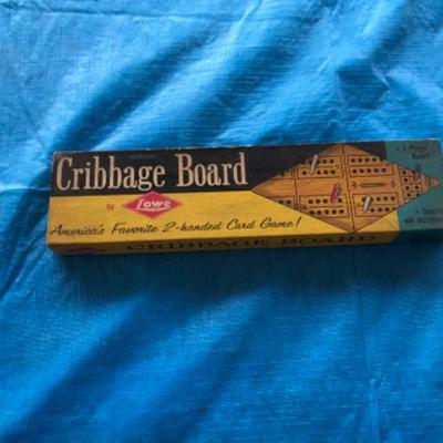 Lowe Vintage Wood Cribbage Board