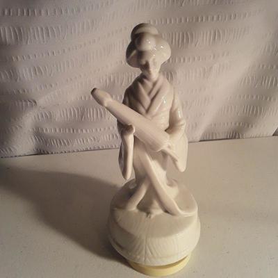geisha music box