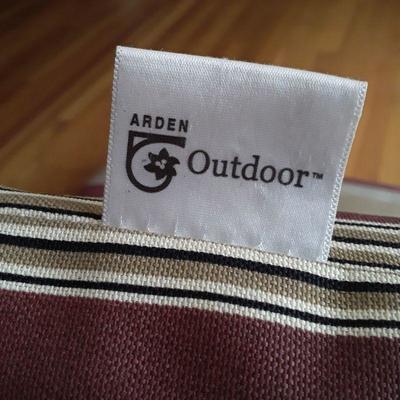 Lot of 10 red outdoor cushions and pillows