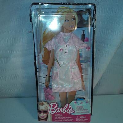 2009 Barbie Pink & White Candy Striper / Nurse Dress Outfit N4862 R4259 - NRFB