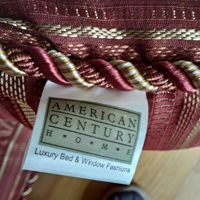 Lot Queens size bedding set