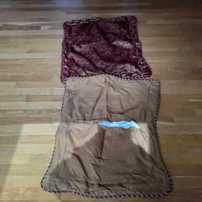 Lot Queens size bedding set