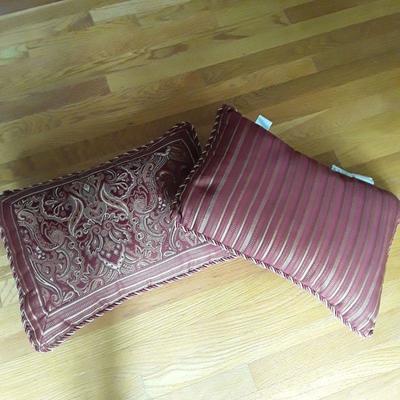 Lot Queens size bedding set