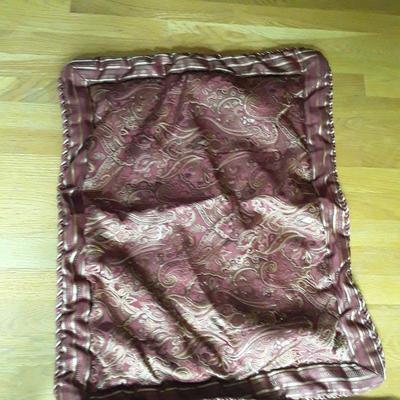 Lot Queens size bedding set